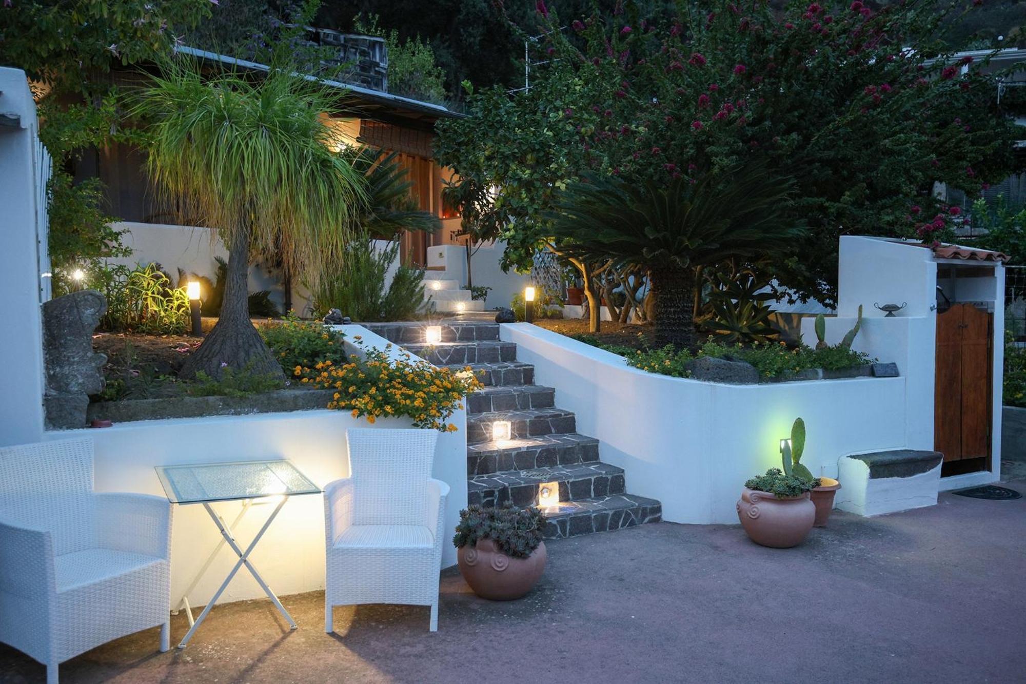 Villa Agrumeto Lipari  Buitenkant foto