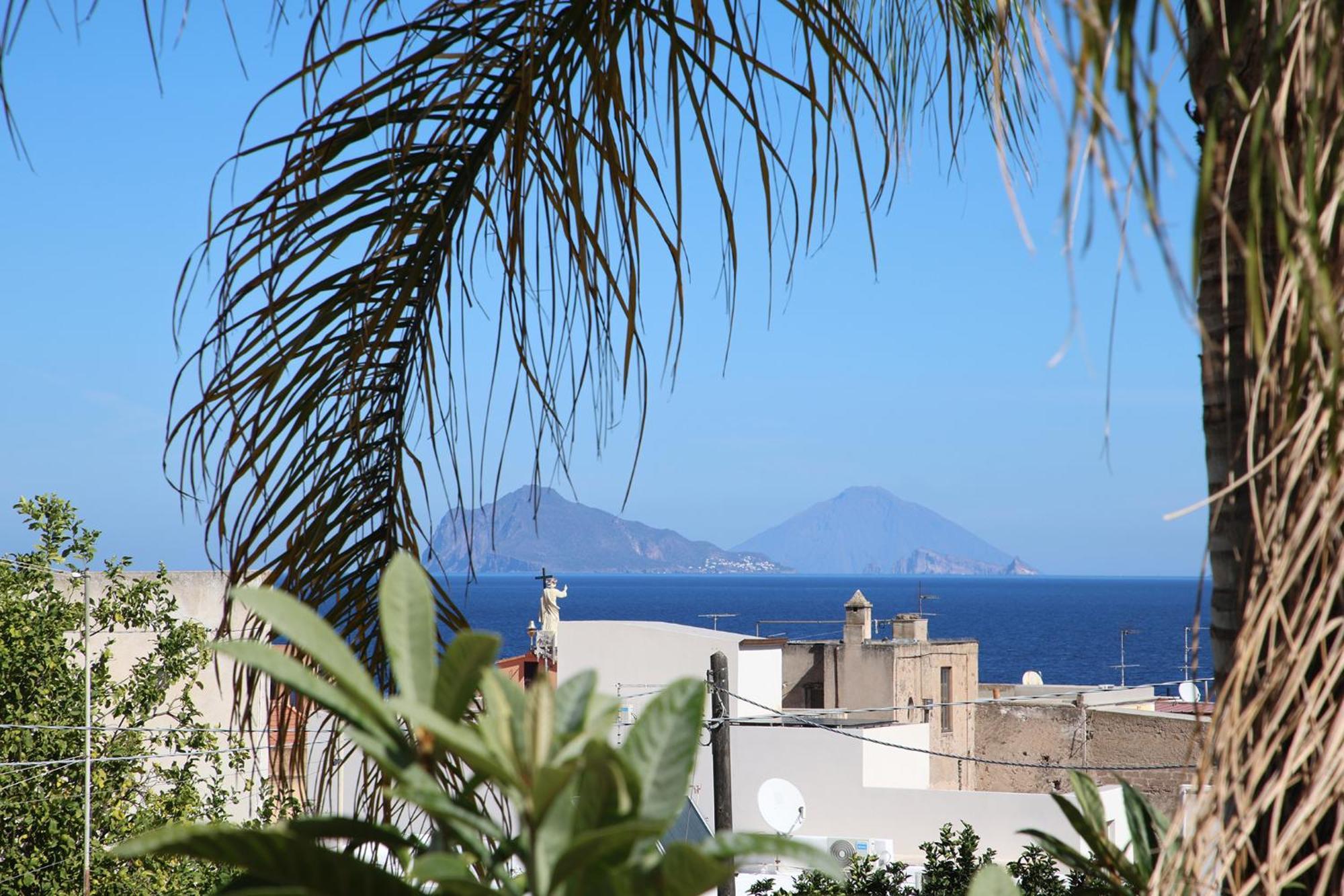 Villa Agrumeto Lipari  Buitenkant foto
